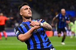 inter-milan-loi-nguoc-dong-ngoan-muc-truoc-barcelona-o-cup-c1-bi-kich-cua-yamal-va-nhung-tranh-cai-trong-tai-681ab6c1212d6 Inter Milan lội ngược dòng ngoạn mục trước Barcelona ở Cúp C1: Bi kịch của Yamal và những tranh cãi trọng tài