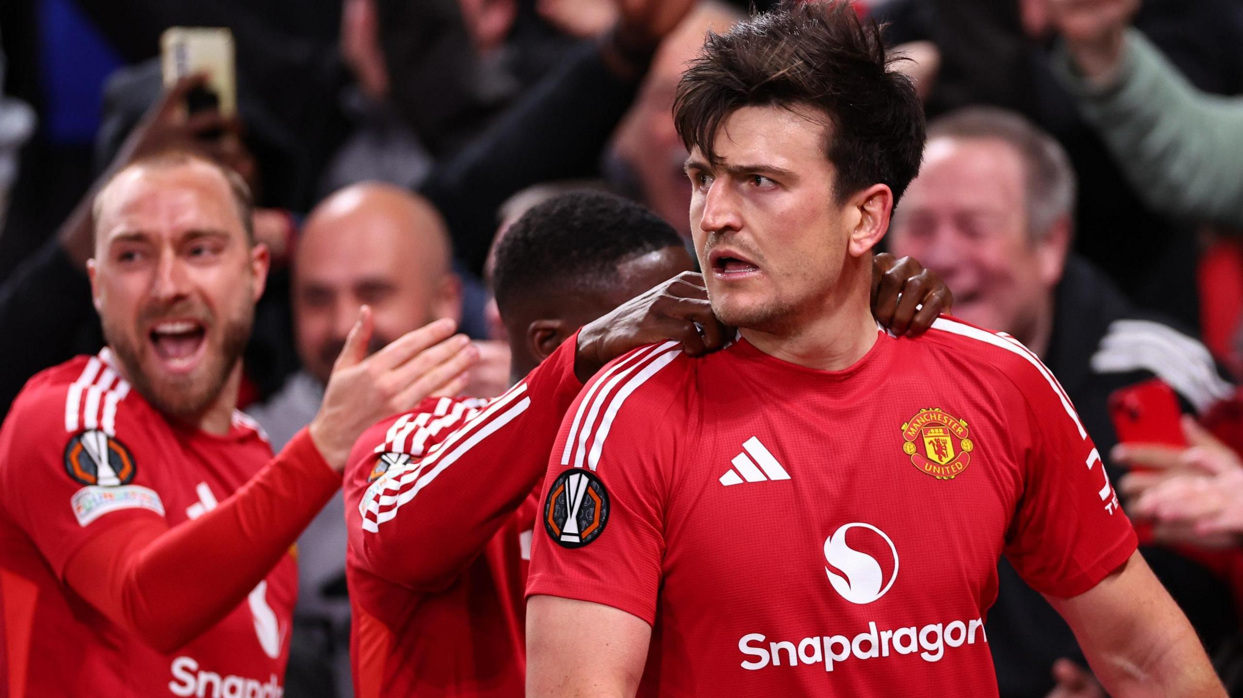 manchester-united-kho-khan-trong-thi-truong-mua-ban-cau-thu-vi-mat-ve-du-c1-2026-682fd318c938f Manchester United: Khó khăn trong thị trường mua bán cầu thủ vì mất vé dự C1 2026