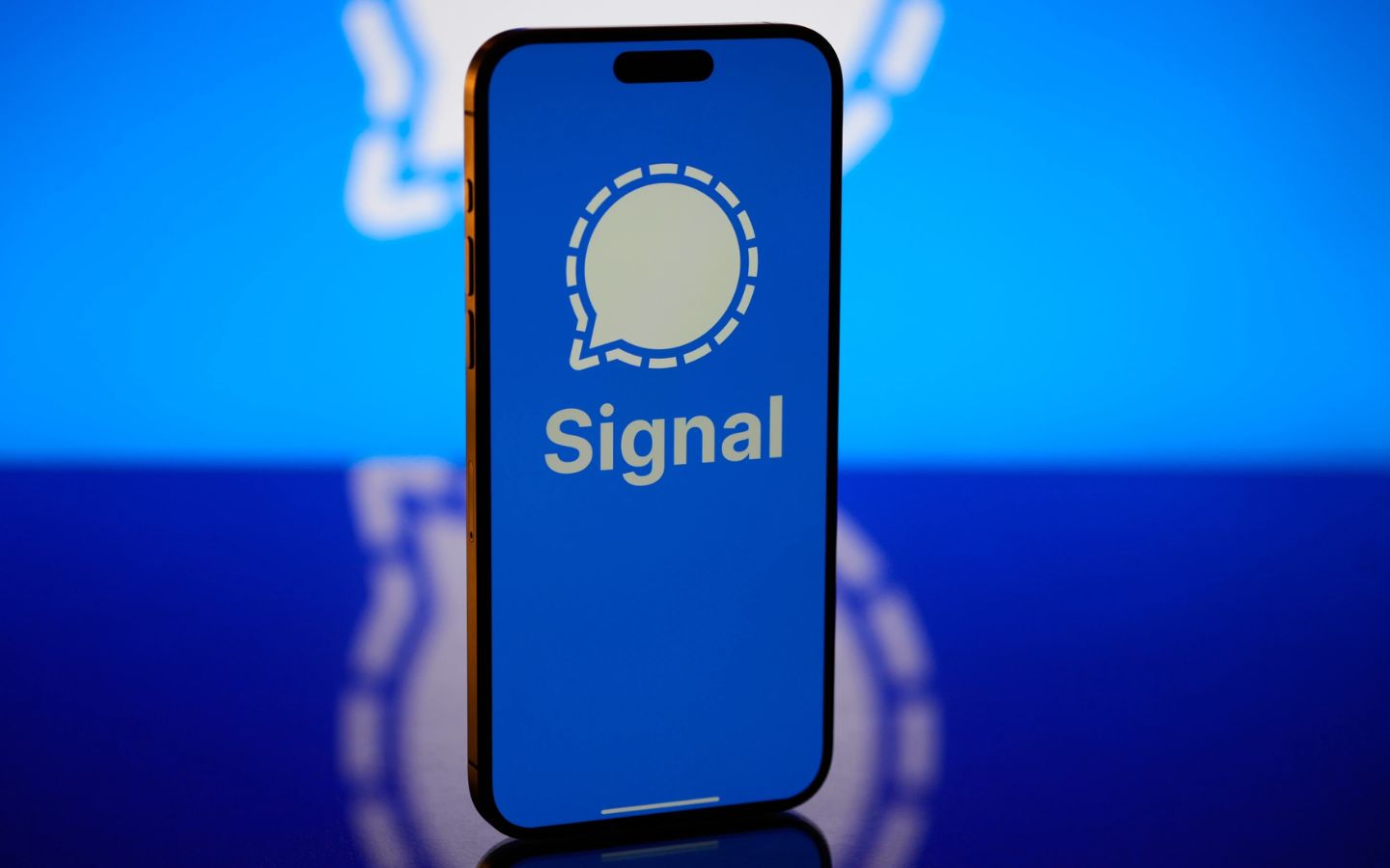 telegram-bi-chan-nguoi-dung-viet-nam-nen-chon-ung-dung-nao-thay-the-68312cb7818b3 Telegram bị chặn - Người dùng Việt Nam nên chọn ứng dụng nào thay thế?